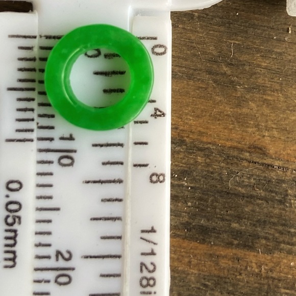 IMPERIAL JADE DAINTY GOLD TRIO RING CHARM NECKLACE - Picture 5 of 9